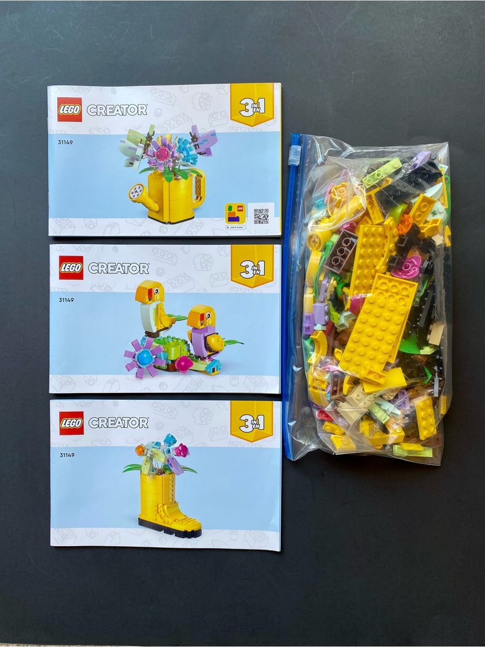 Lego 31149 Creator 3 in 1 Flowers in Watering Can Set - Picture 3 of 7